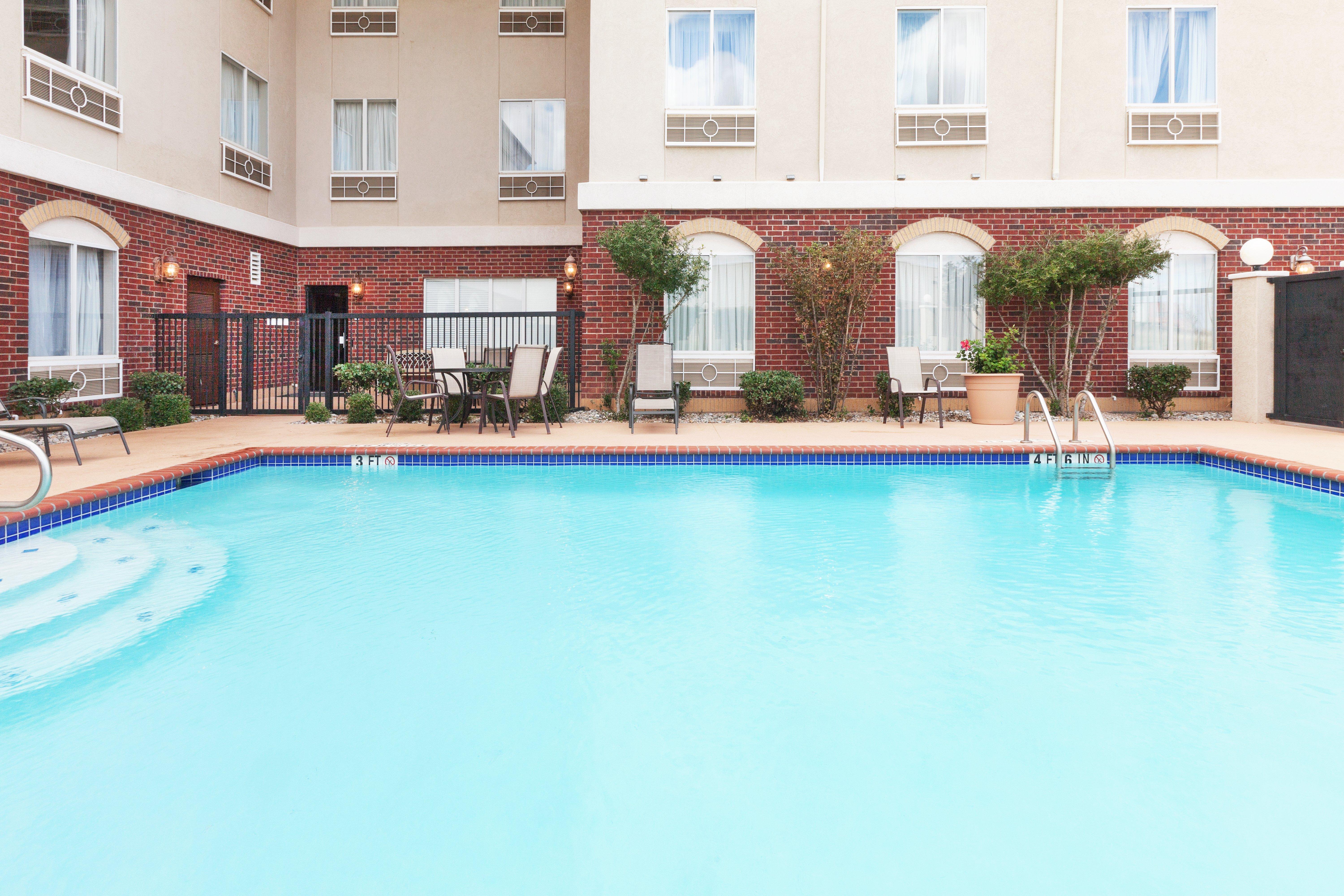 Holiday Inn Express Hotel And Suites Abilene By Ihg Exterior photo