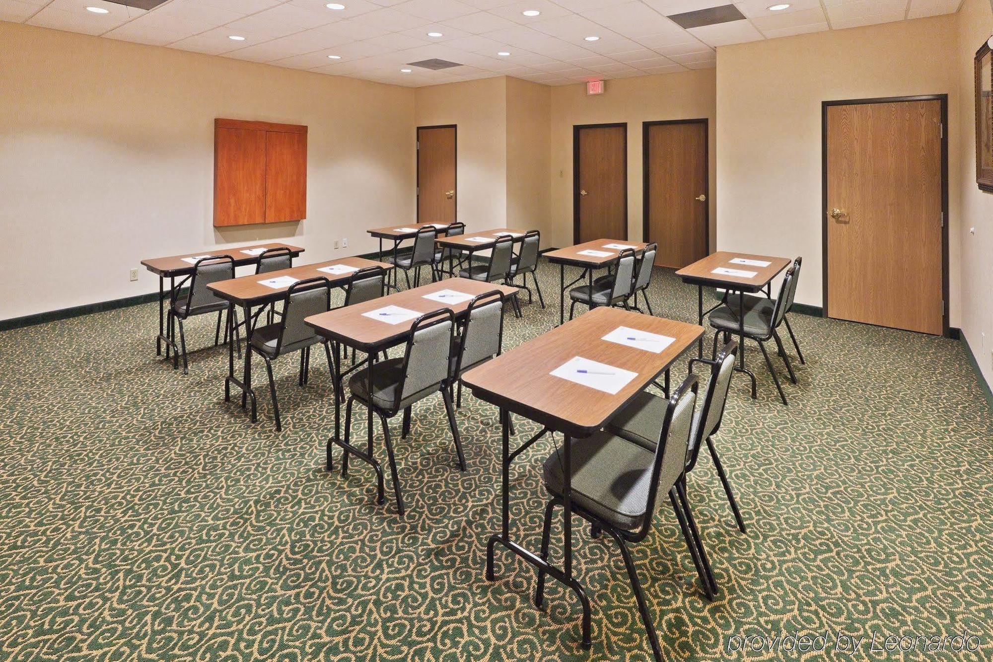 Holiday Inn Express Hotel And Suites Abilene By Ihg Exterior photo